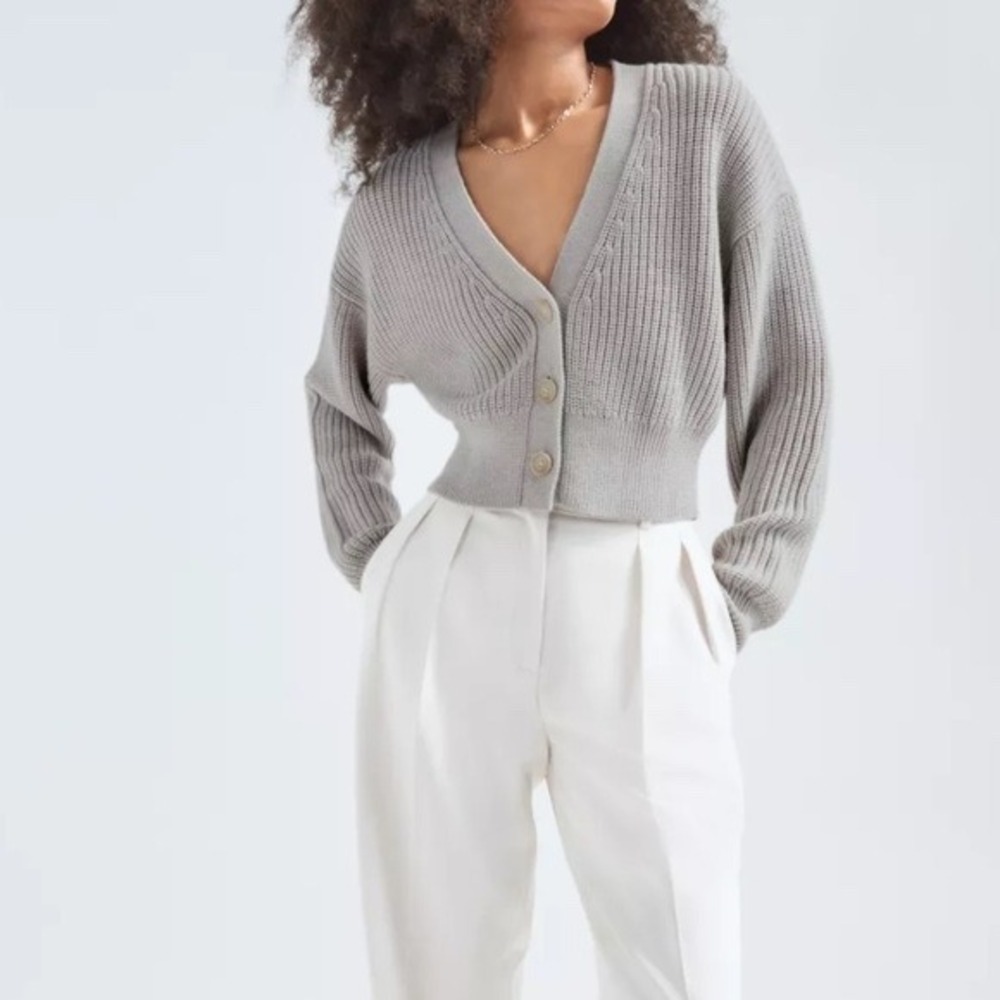 Babaton Aritzia 100% Merino Wool Cropped Cardigan Sweater Taupe Small 79410